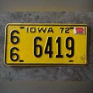 Iowa IA Yellow Black Vintage 1970’s 1972 1974 License Plate 66 6419